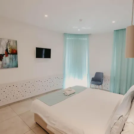 Hai Hotel לרנקה