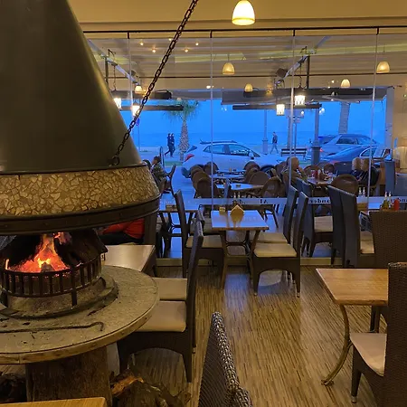 Hai Hotel Ξενοδοχείο Λάρνακα