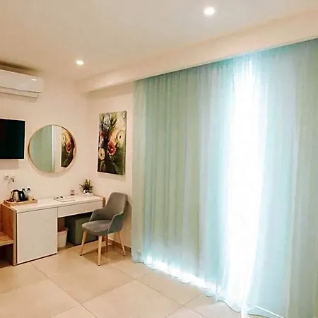 Hai Hotel Ξενοδοχείο Λάρνακα