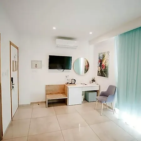 Ξενοδοχείο Hai Hotel