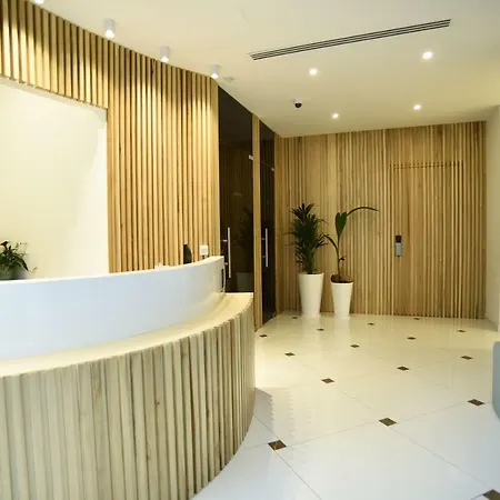 Hai Hotel מלון *